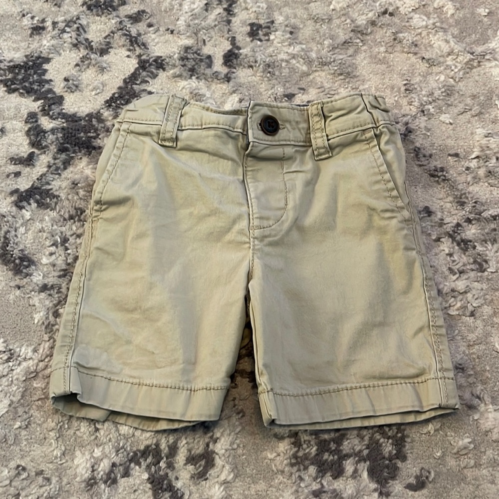 Boys 3T OshKosh Khaki Shorts